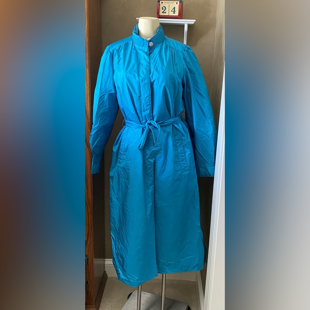 Vintage FLEET STREET Trench Coat, Women’s size 8, removable lining turquoise